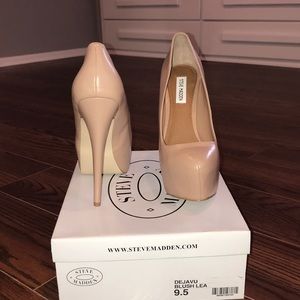 Steve Madden DEJAVU Heels🖤